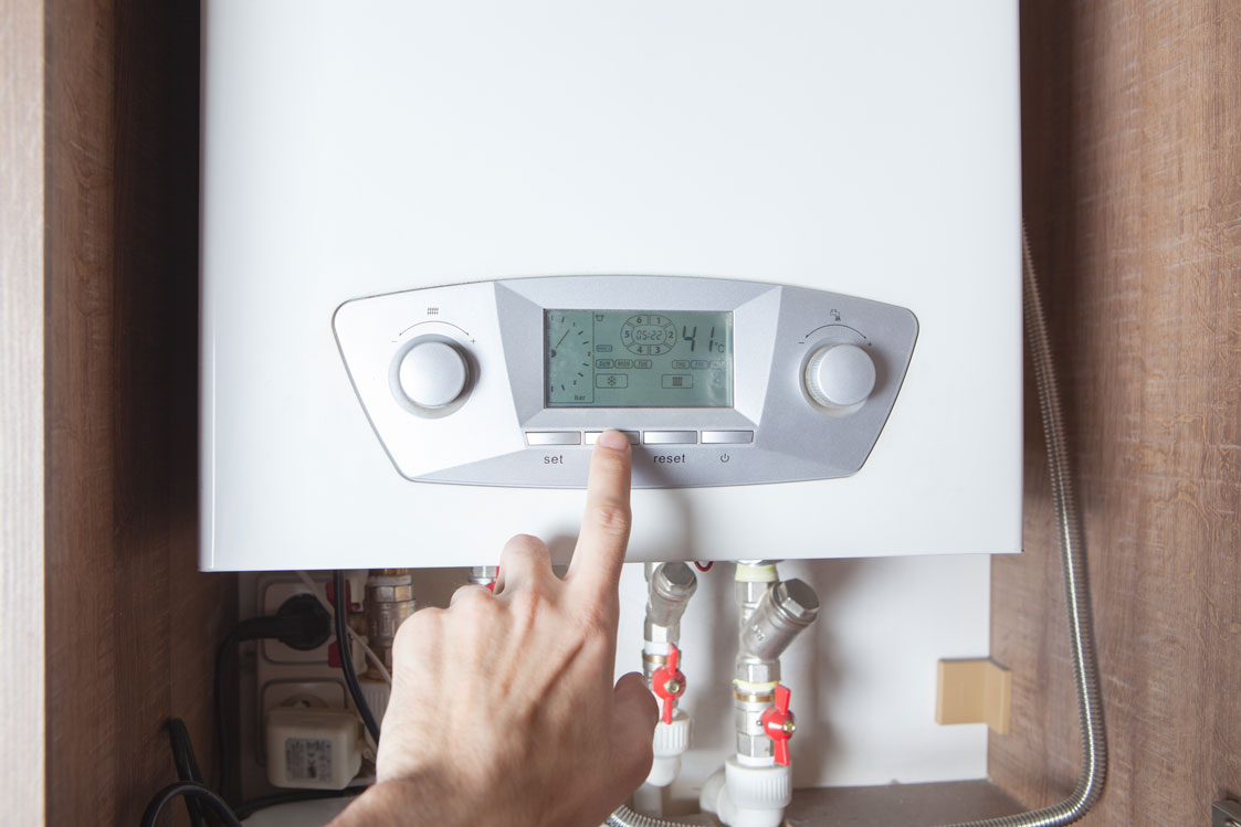 Ik heb wel verwarming maar geen warm water, wat kan ik doen?